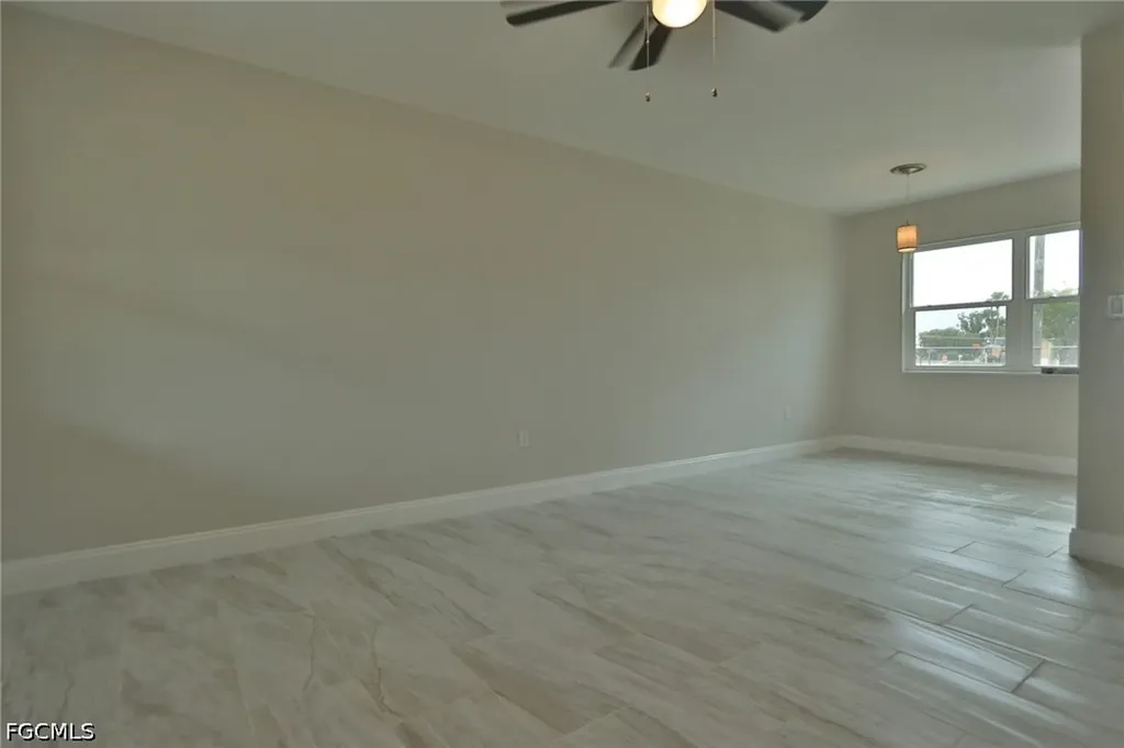 11 California Road Lehigh Acres FL 33936