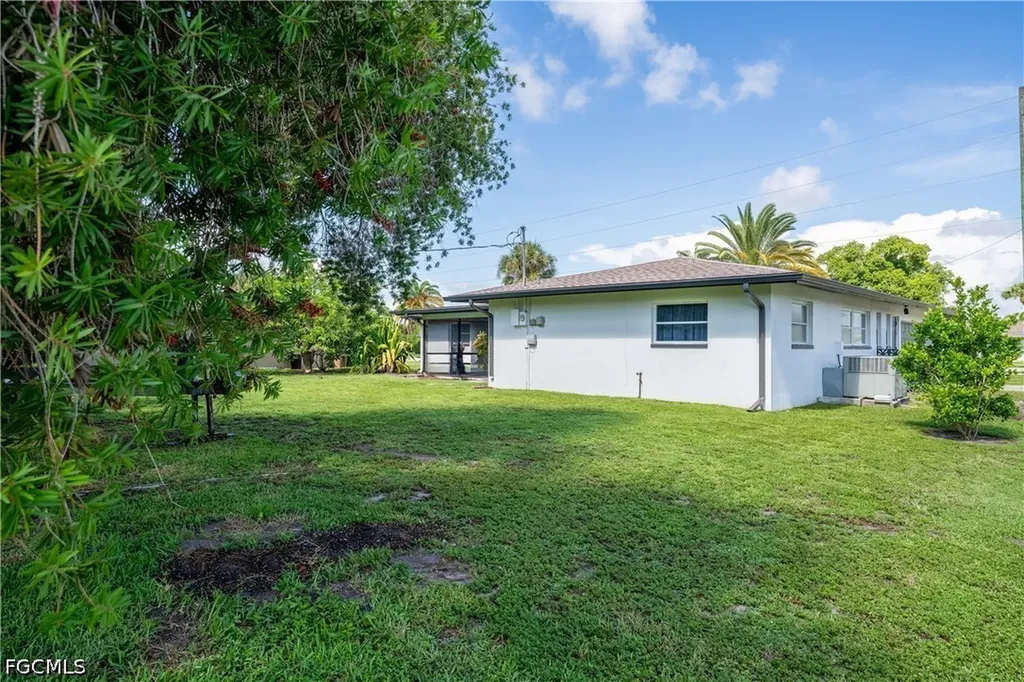 4301 Palm Tree Boulevard Cape Coral FL 33904