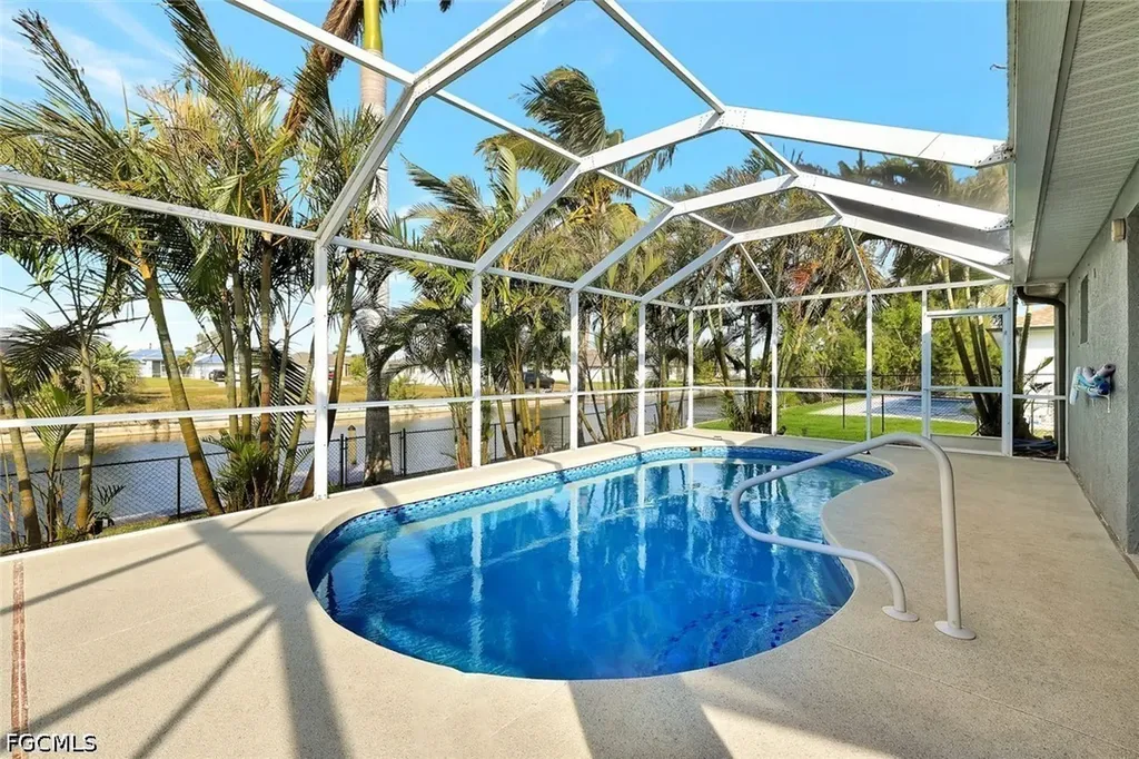 Cape Coral FL, 605 SW 13th Street