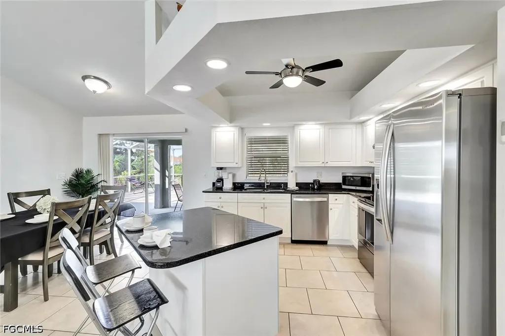 605 SW 13th Street Cape Coral FL 33991