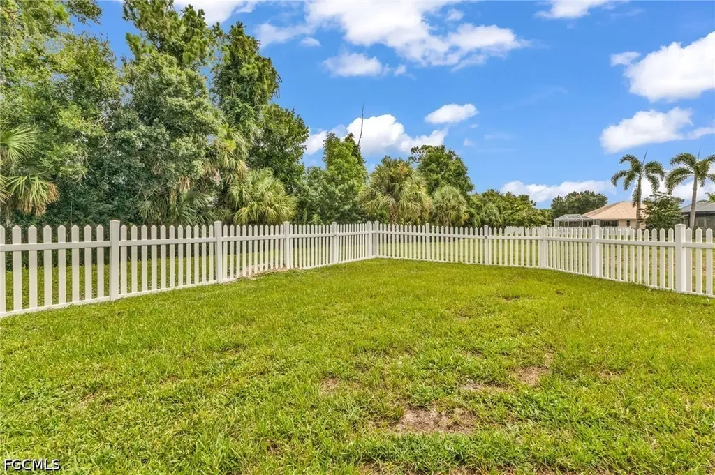 608 Trumpet Tree Punta Gorda FL 33955