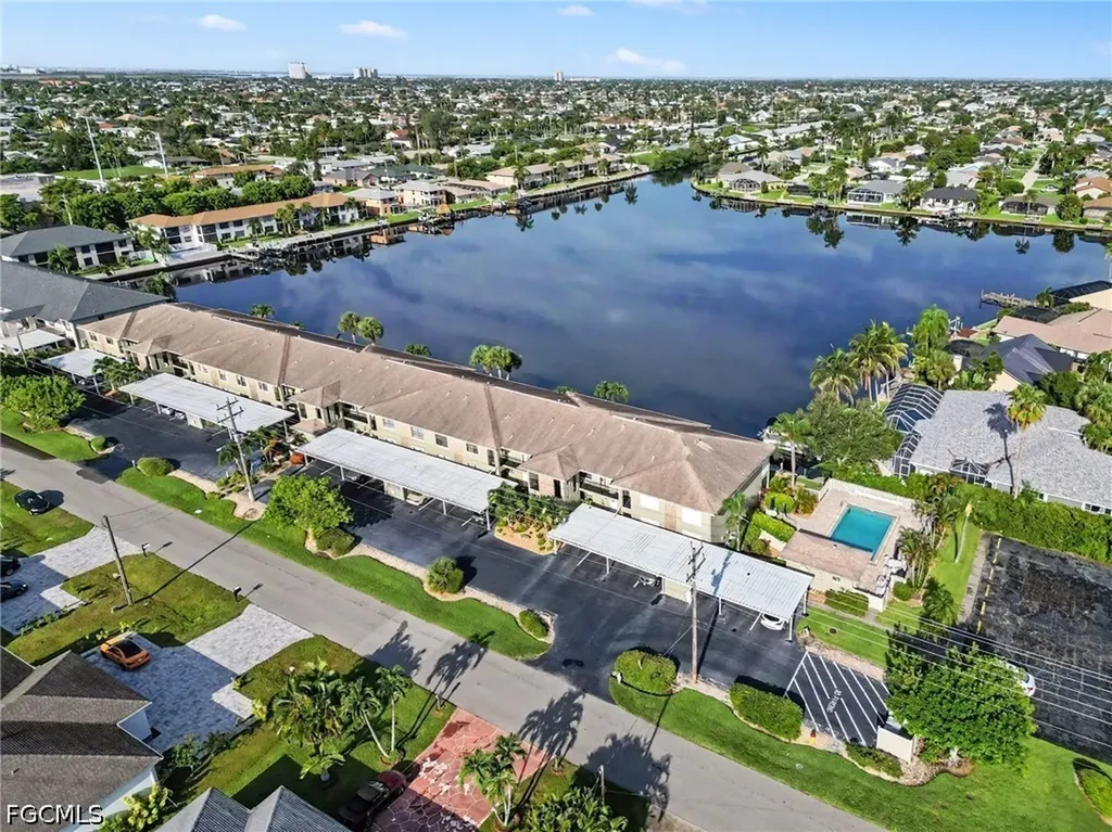 Cape Coral FL, 4622 SW Santa Barbara Place, Unit 111