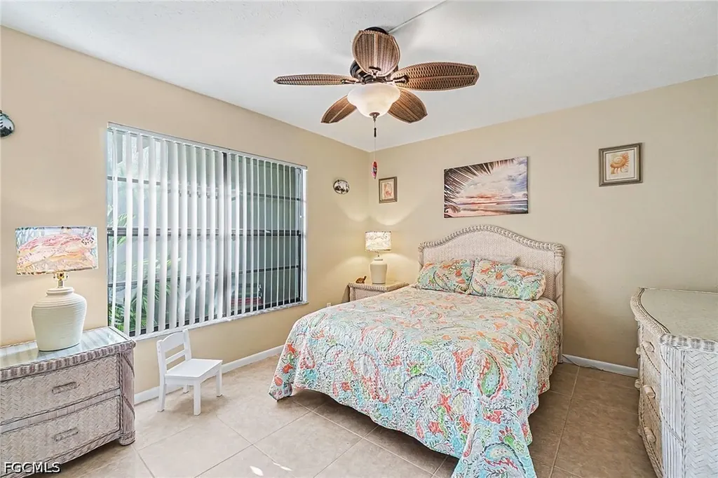 4622 SW Santa Barbara Place Cape Coral FL 33914