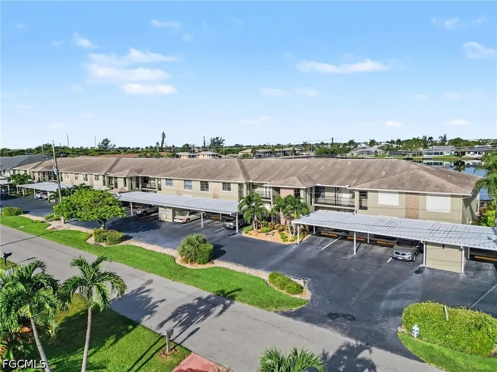 4622 SW Santa Barbara Place Cape Coral FL 33914