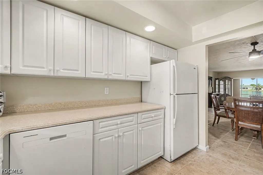 4622 SW Santa Barbara Place Cape Coral FL 33914