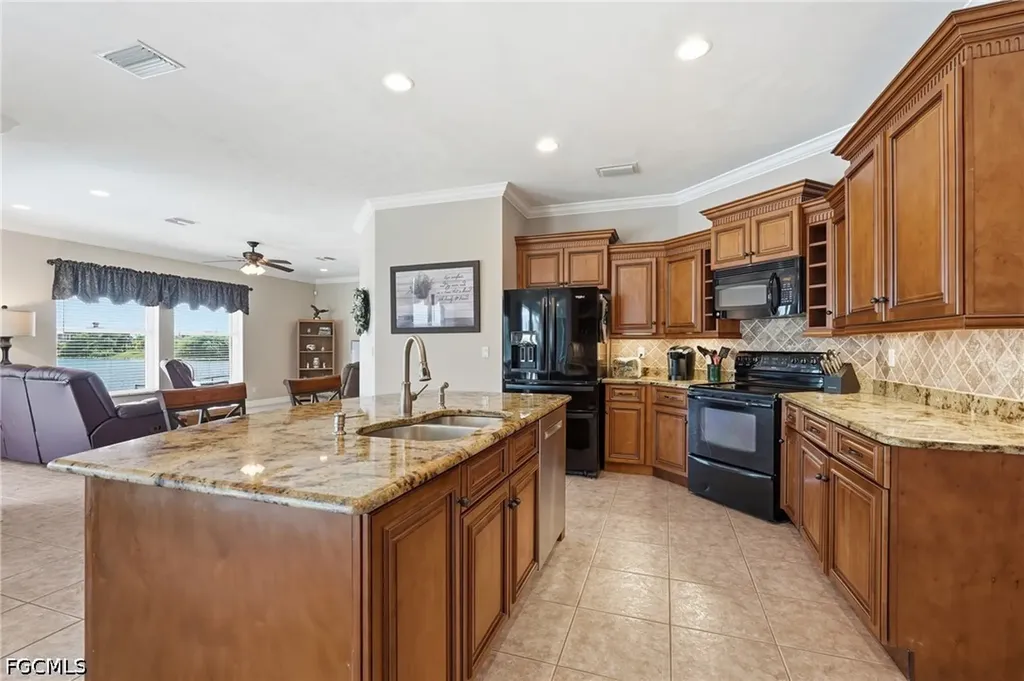 413 SE 6th Street Cape Coral FL 33990