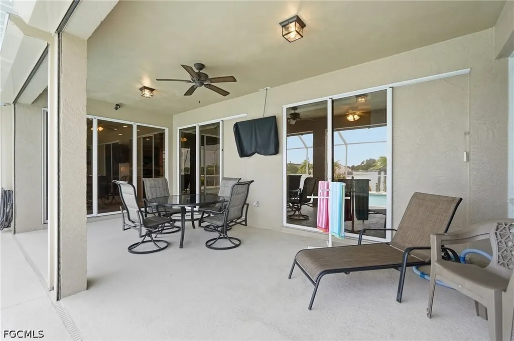 413 SE 6th Street Cape Coral FL 33990