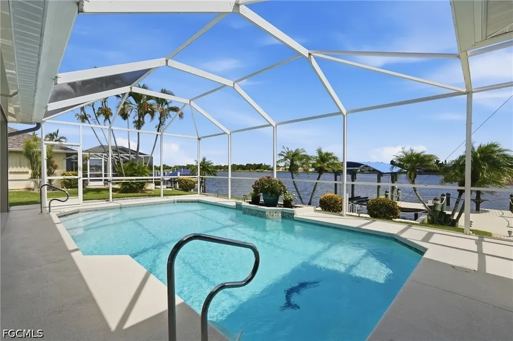 413 SE 6th Street Cape Coral FL 33990