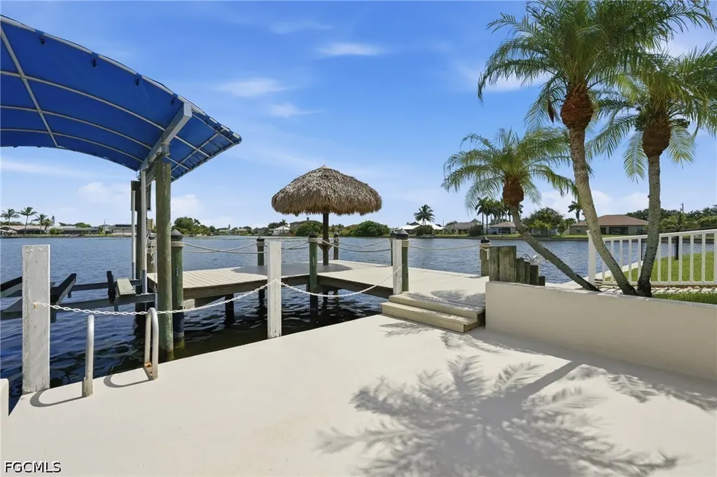 413 SE 6th Street Cape Coral FL 33990