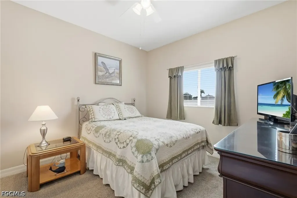 413 SE 6th Street Cape Coral FL 33990