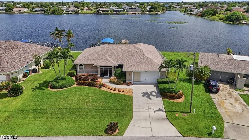 413 SE 6th Street Cape Coral FL 33990