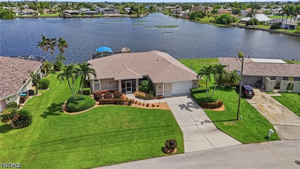 413 SE 6th Street Cape Coral FL 33990