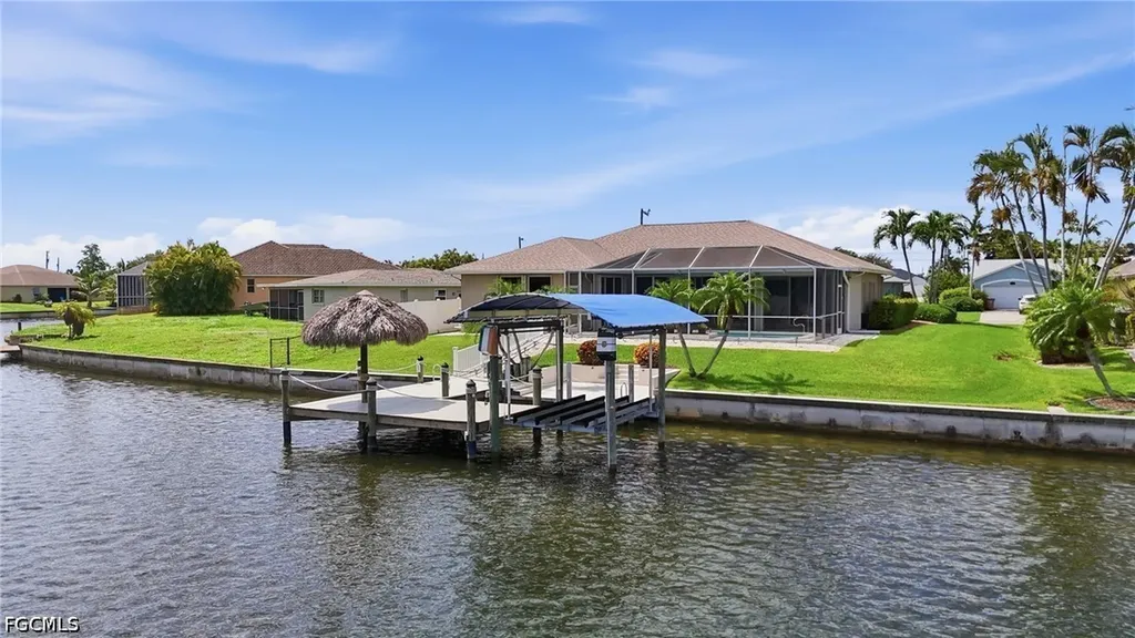413 SE 6th Street Cape Coral FL 33990