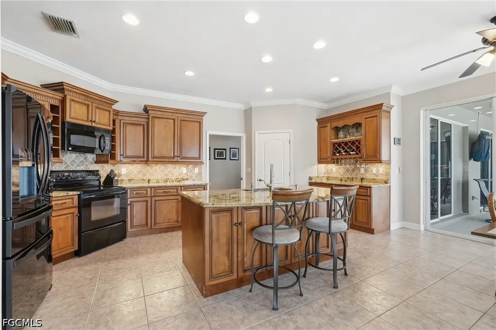 413 SE 6th Street Cape Coral FL 33990