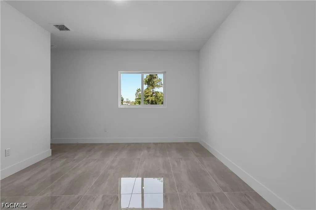 828 Genoa Avenue S Lehigh Acres FL 33974