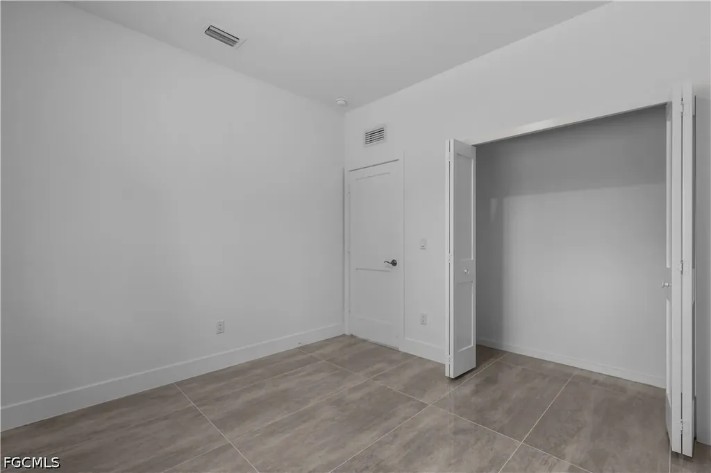 828 Genoa Avenue S Lehigh Acres FL 33974