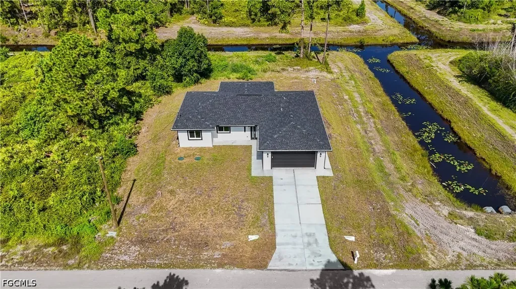 828 Genoa Avenue S Lehigh Acres FL 33974