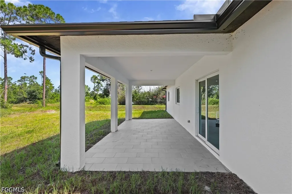 828 Genoa Avenue S Lehigh Acres FL 33974