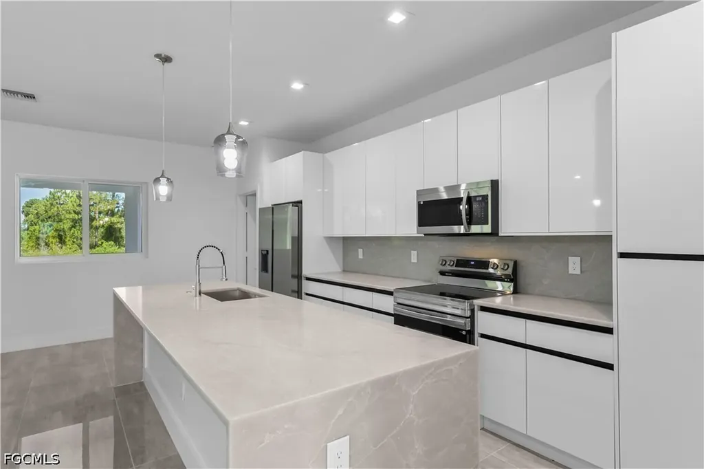 828 Genoa Avenue S Lehigh Acres FL 33974