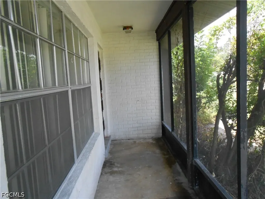 404 Joel Boulevard Lehigh Acres FL 33936