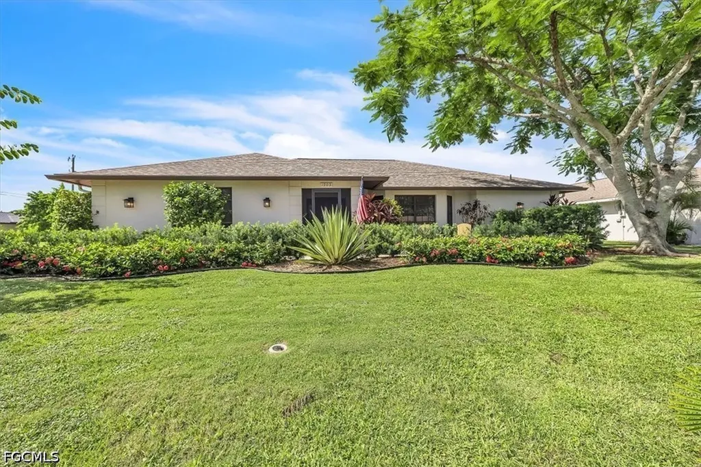 Cape Coral FL, 1903 SE 29th Lane