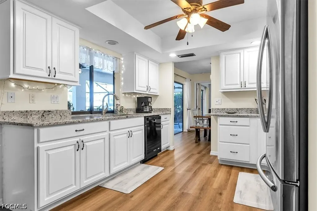 1903 SE 29th Lane Cape Coral FL 33904