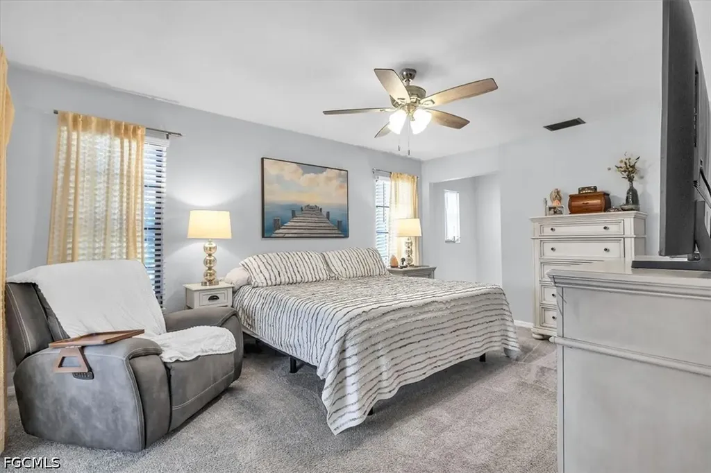 1903 SE 29th Lane Cape Coral FL 33904