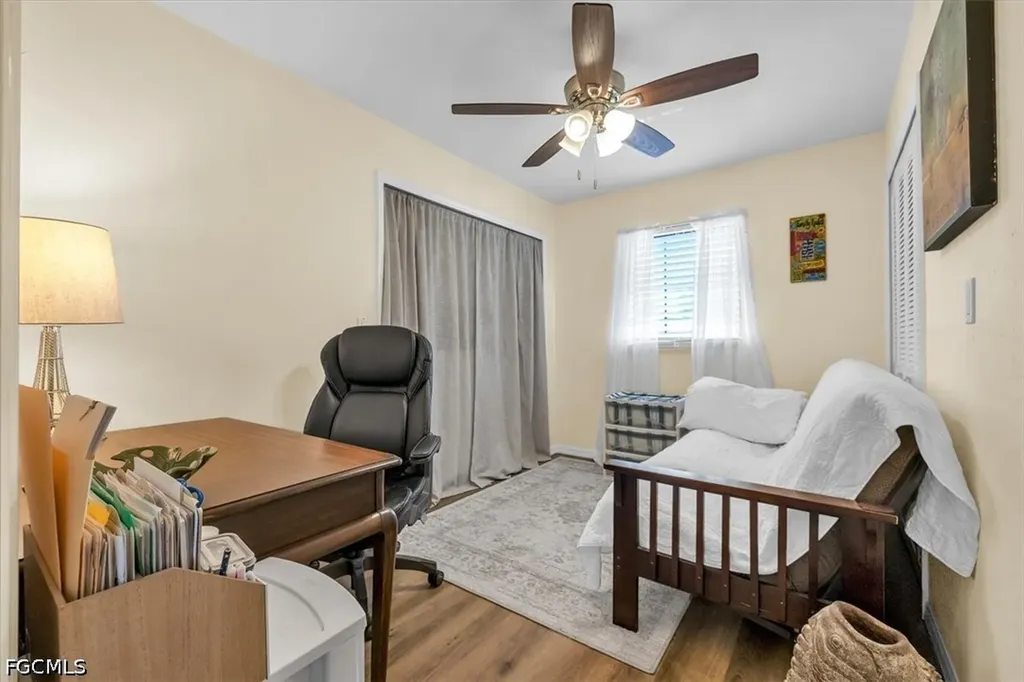 1903 SE 29th Lane Cape Coral FL 33904