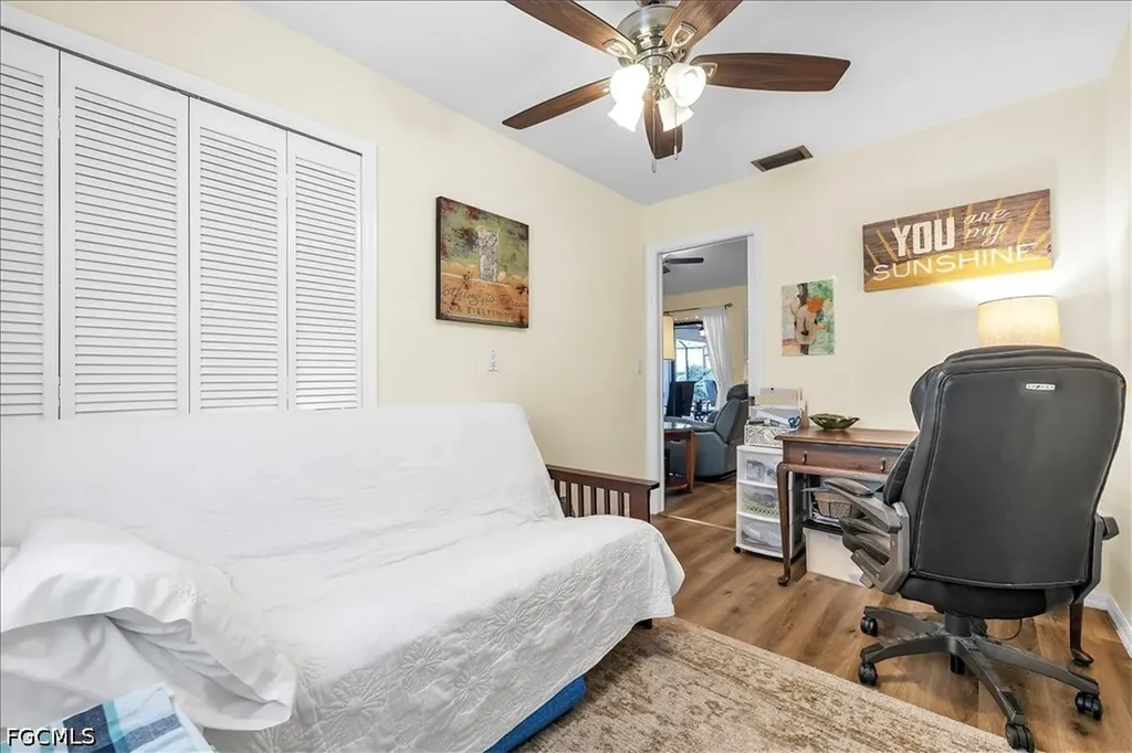 1903 SE 29th Lane Cape Coral FL 33904