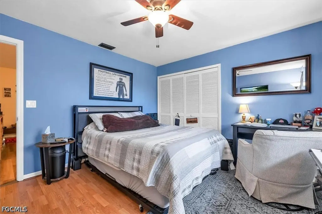 1903 SE 29th Lane Cape Coral FL 33904