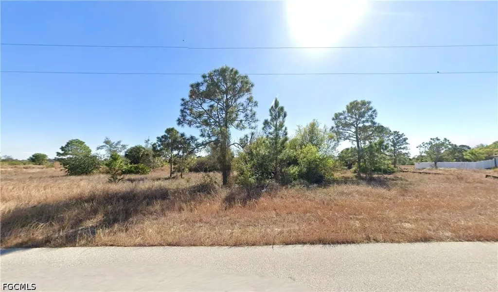 1122 Fontana Street E Lehigh Acres FL 33974