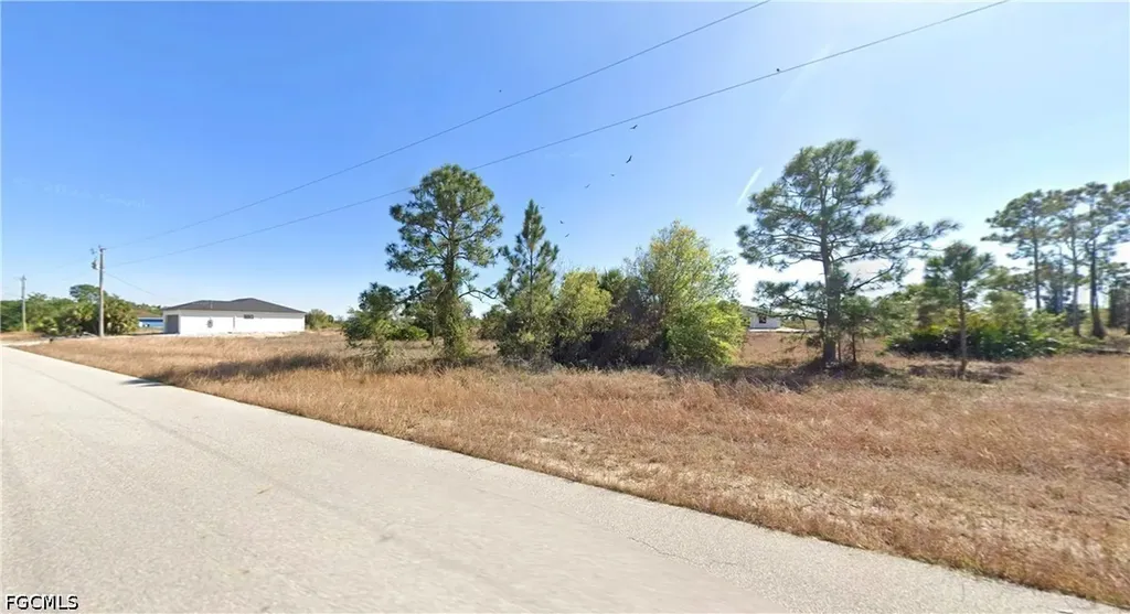 1122 Fontana Street E Lehigh Acres FL 33974