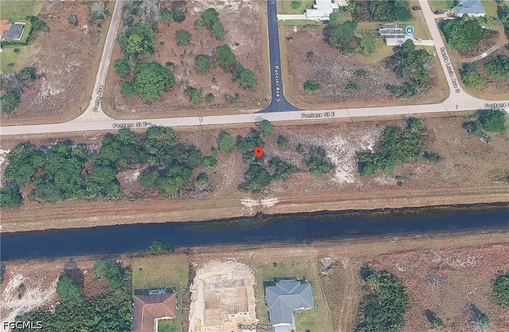 1122 Fontana Street E Lehigh Acres FL 33974