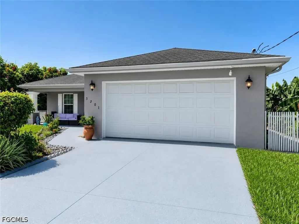 3201 6th Street W Lehigh Acres FL 33971