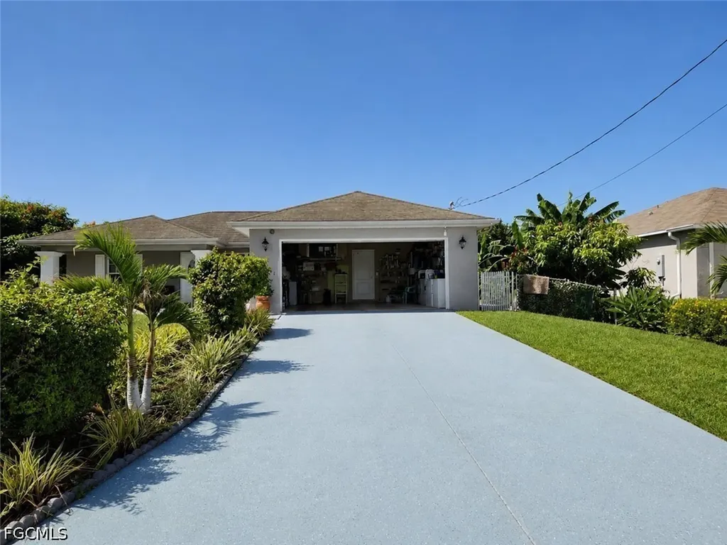 3201 6th Street W Lehigh Acres FL 33971