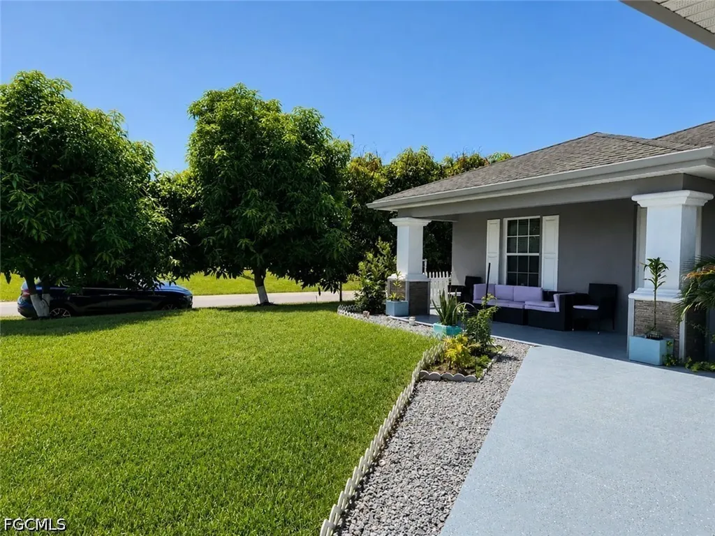 3201 6th Street W Lehigh Acres FL 33971