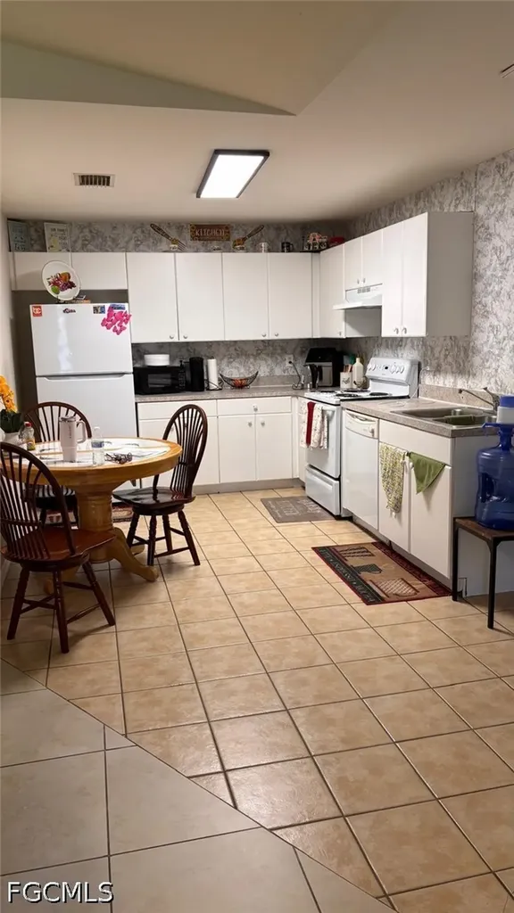 4602 28th Street SW Lehigh Acres FL 33973