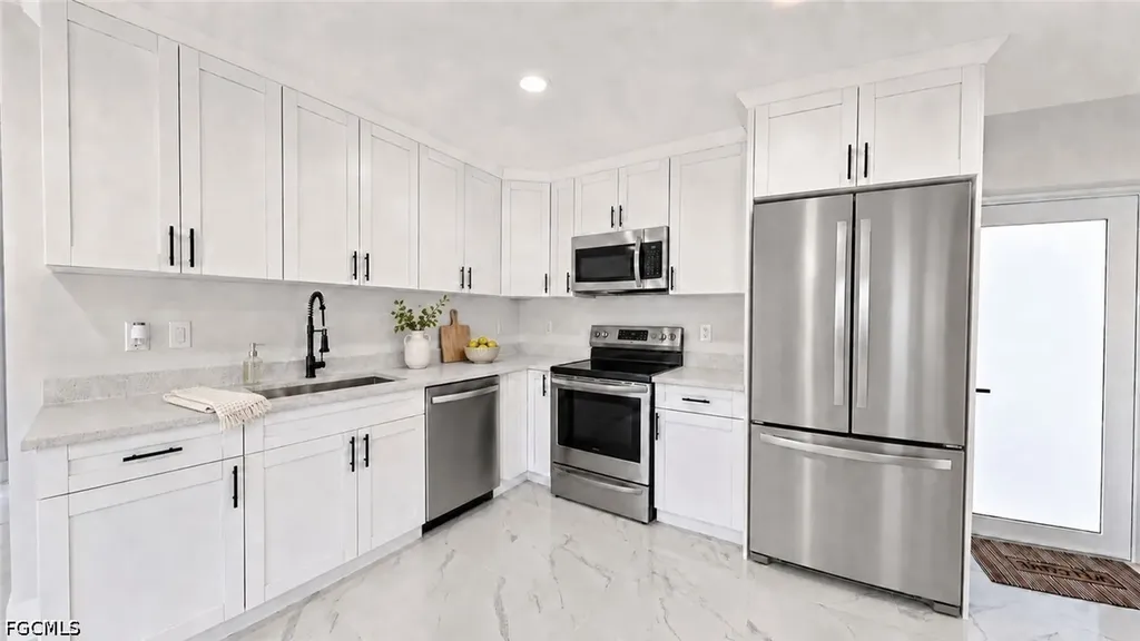 1120 Ravenswood Street E Lehigh Acres FL 33974