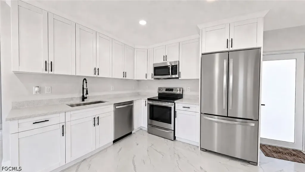 1120 Ravenswood Street E Lehigh Acres FL 33974