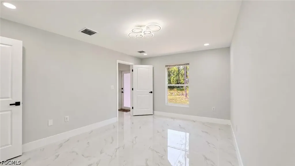 1120 Ravenswood Street E Lehigh Acres FL 33974