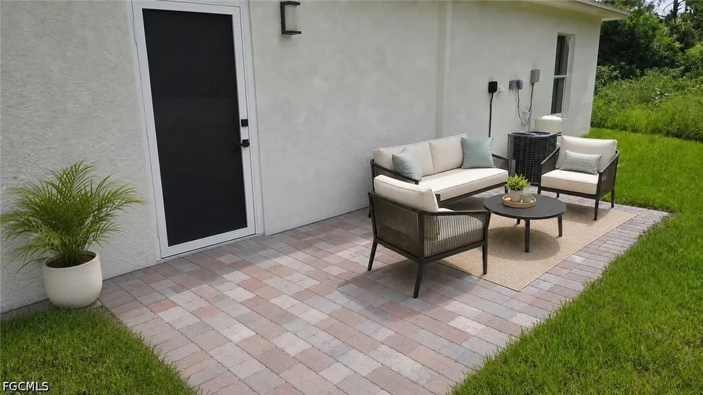 1120 Ravenswood Street E Lehigh Acres FL 33974