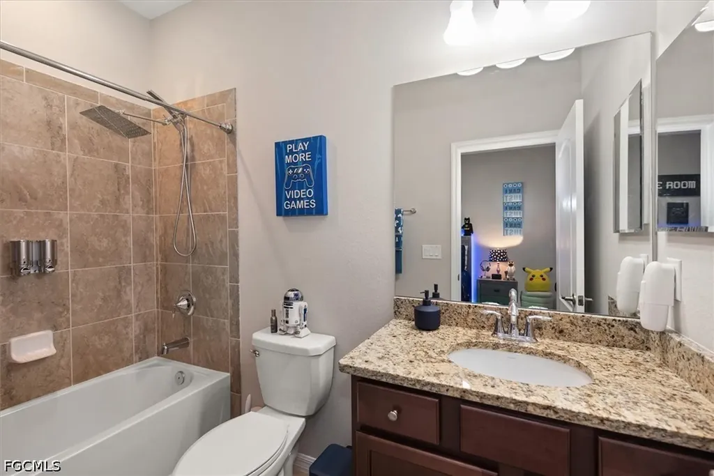 16095 Palmetto Prairie Drive Alva FL 33920
