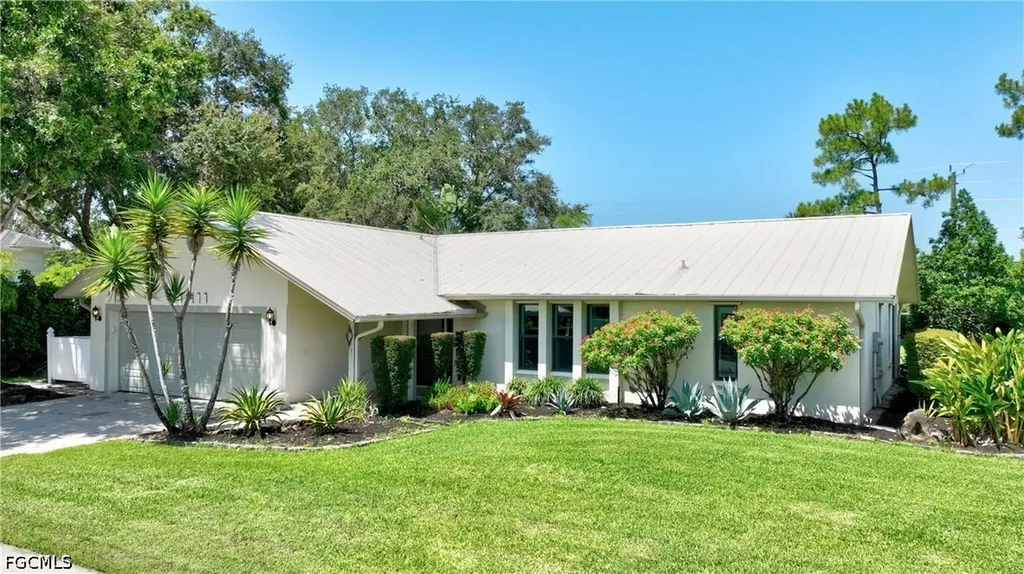 11477 Longshore Way W Naples FL 34119