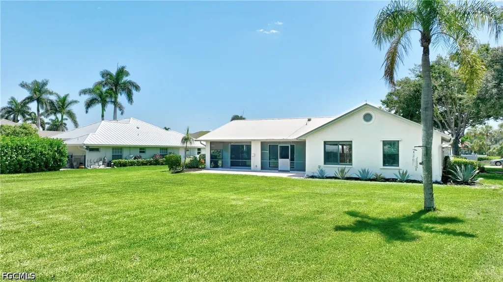 11477 Longshore Way W Naples FL 34119