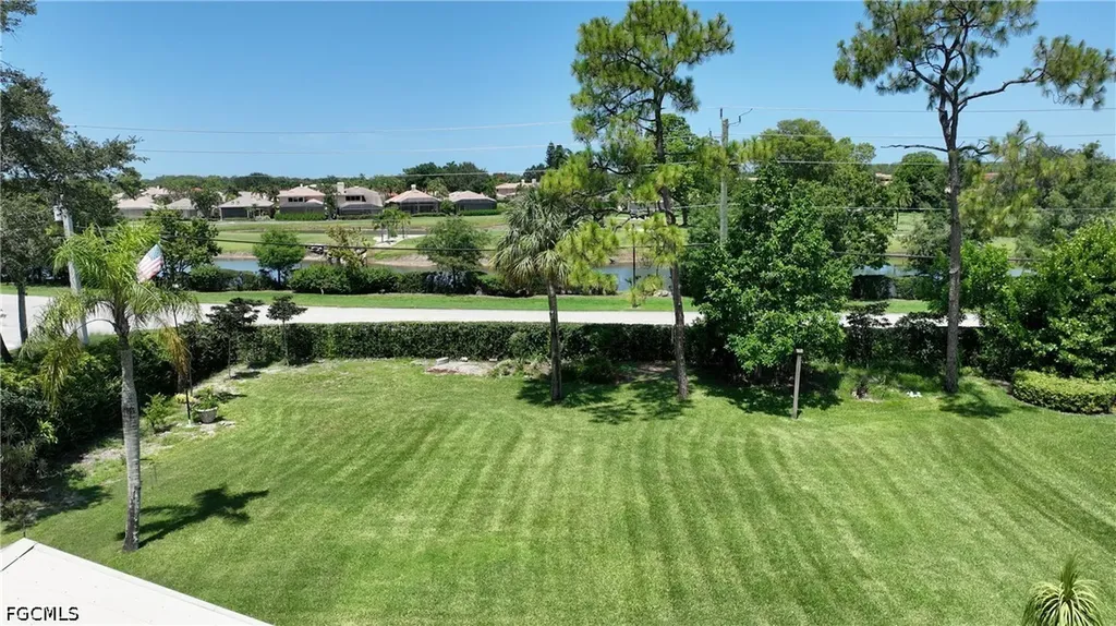 11477 Longshore Way W Naples FL 34119