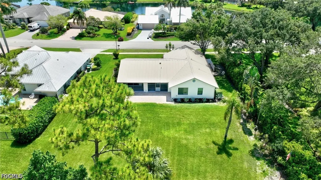 11477 Longshore Way W Naples FL 34119