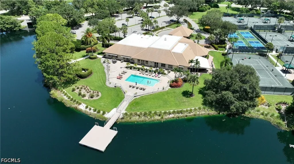 11477 Longshore Way W Naples FL 34119