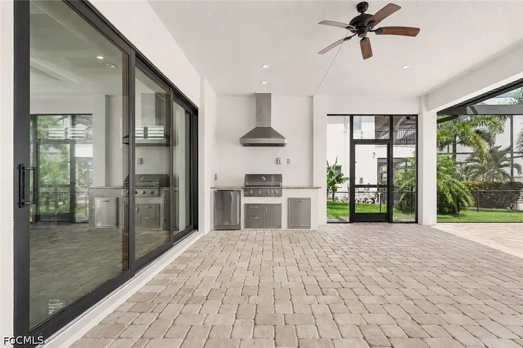 2262 SE 28th Street Cape Coral FL 33904