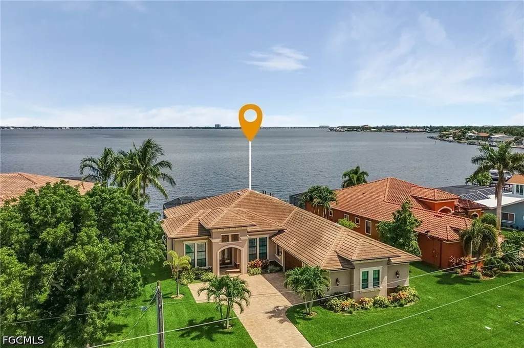 2262 SE 28th Street Cape Coral FL 33904