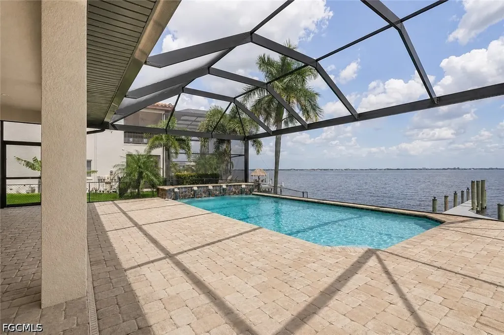 2262 SE 28th Street Cape Coral FL 33904